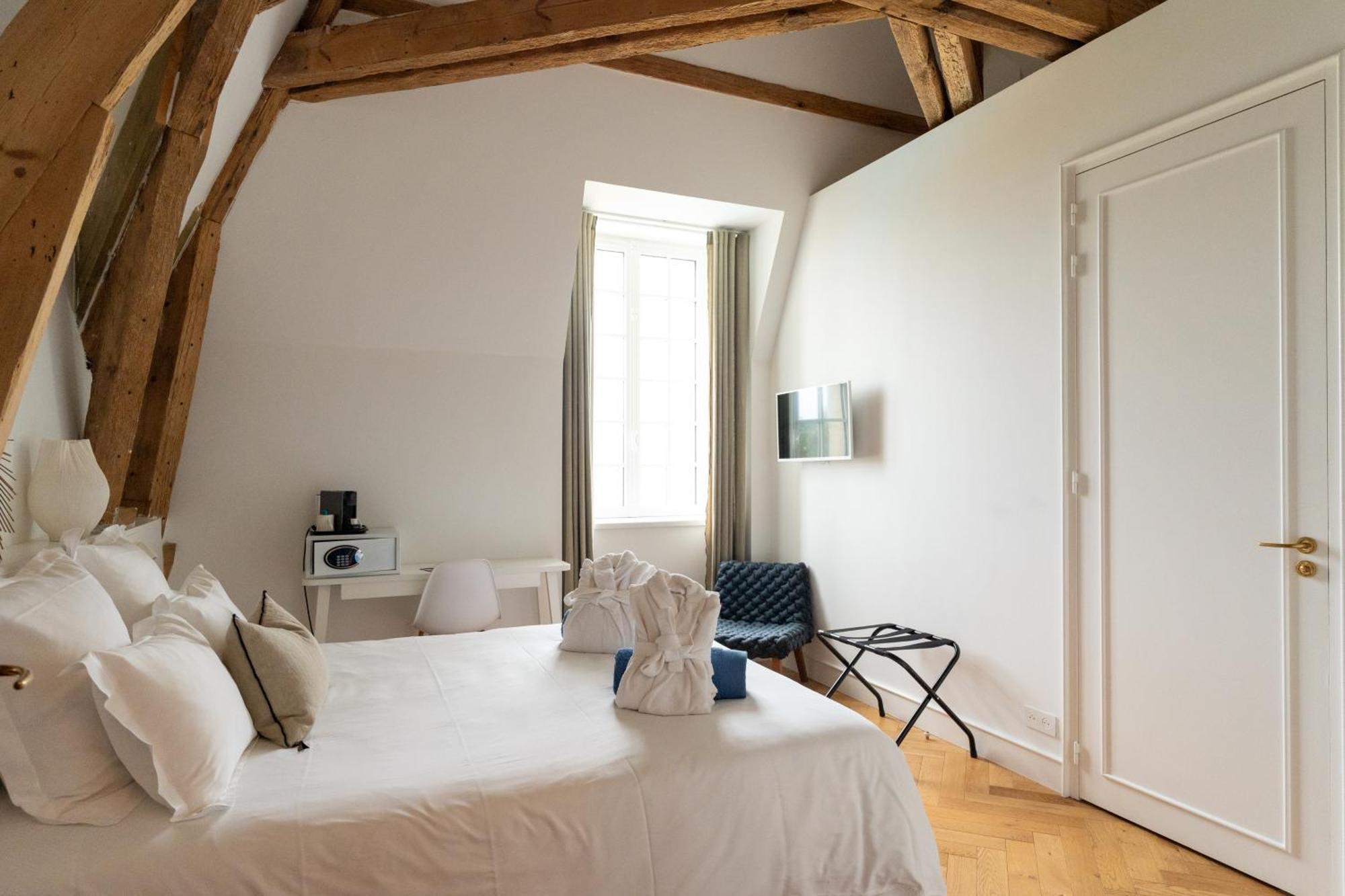 Les Garennes - Hotel Spa Benodet Bagian luar foto