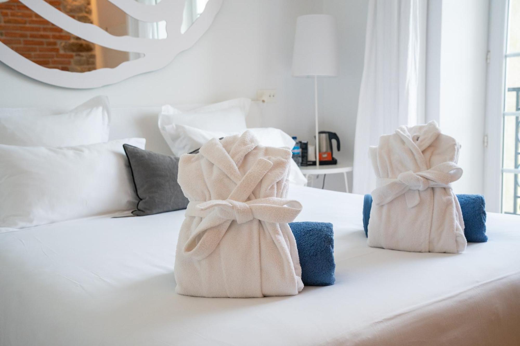 Les Garennes - Hotel Spa Benodet Bagian luar foto