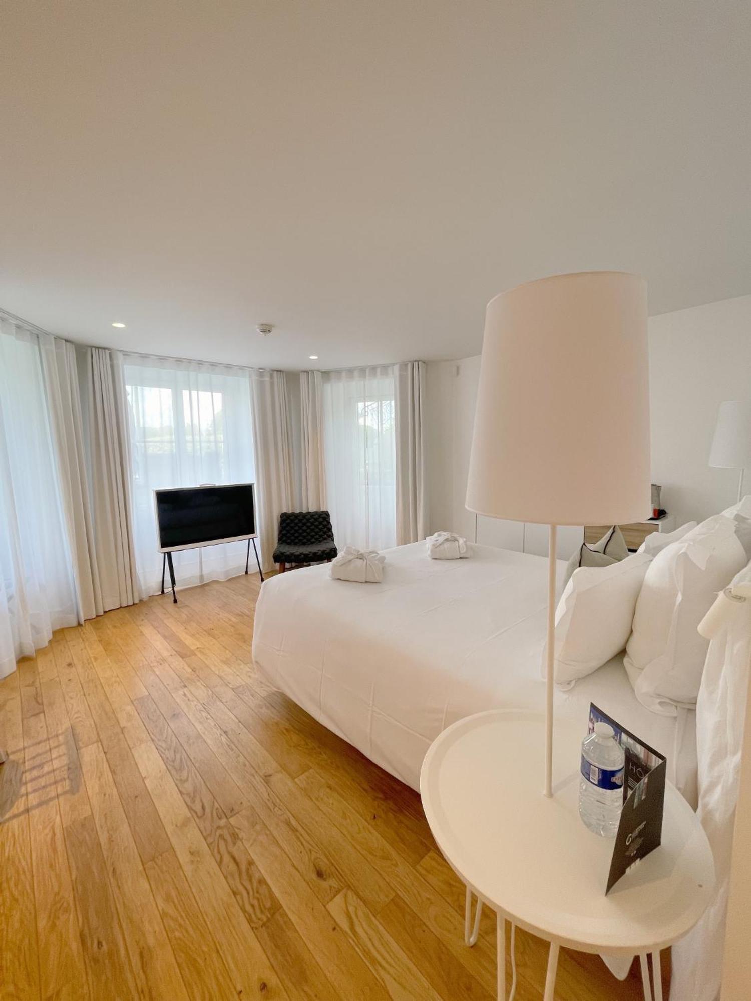Les Garennes - Hotel Spa Benodet Bagian luar foto