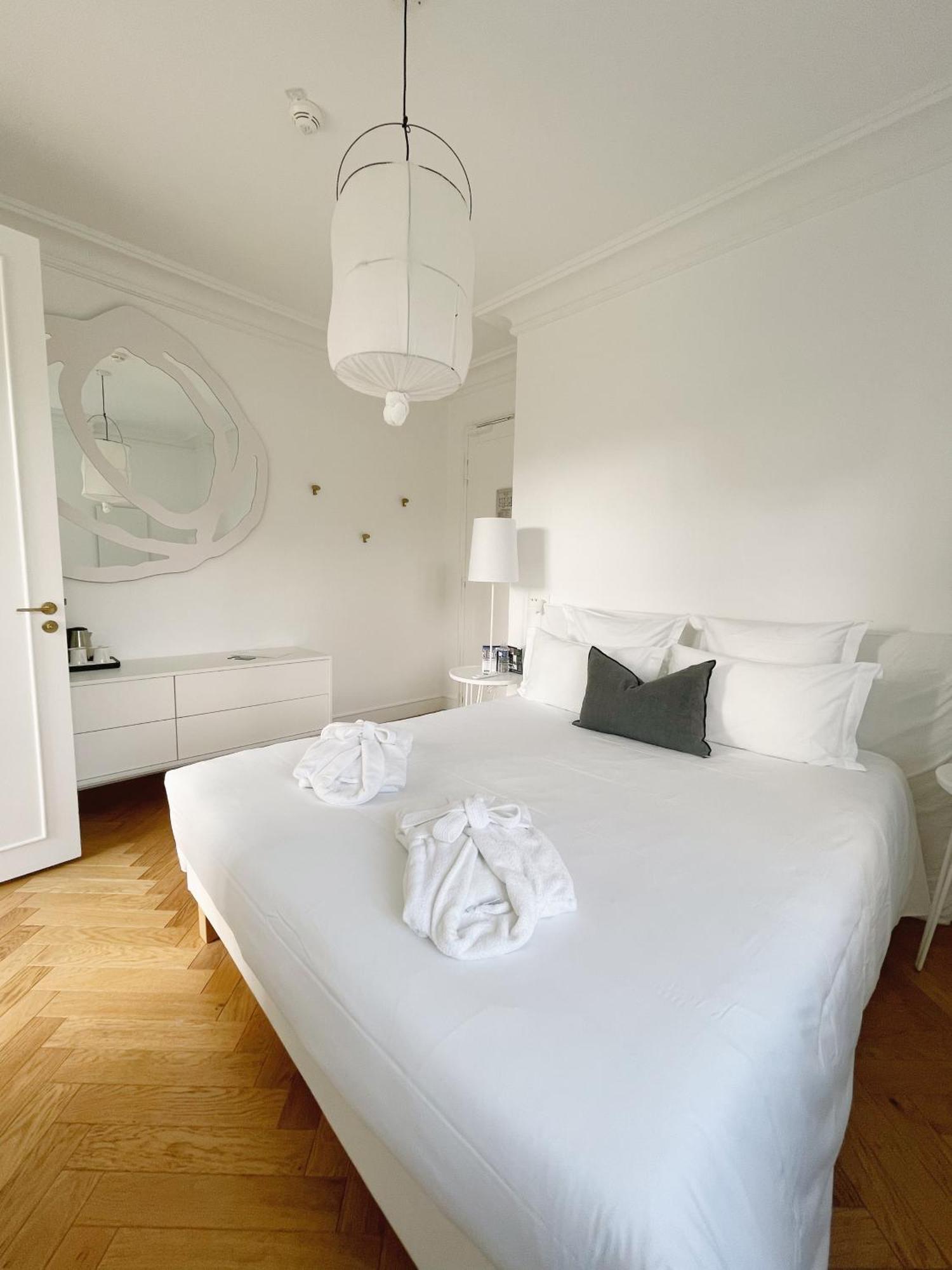 Les Garennes - Hotel Spa Benodet Bagian luar foto