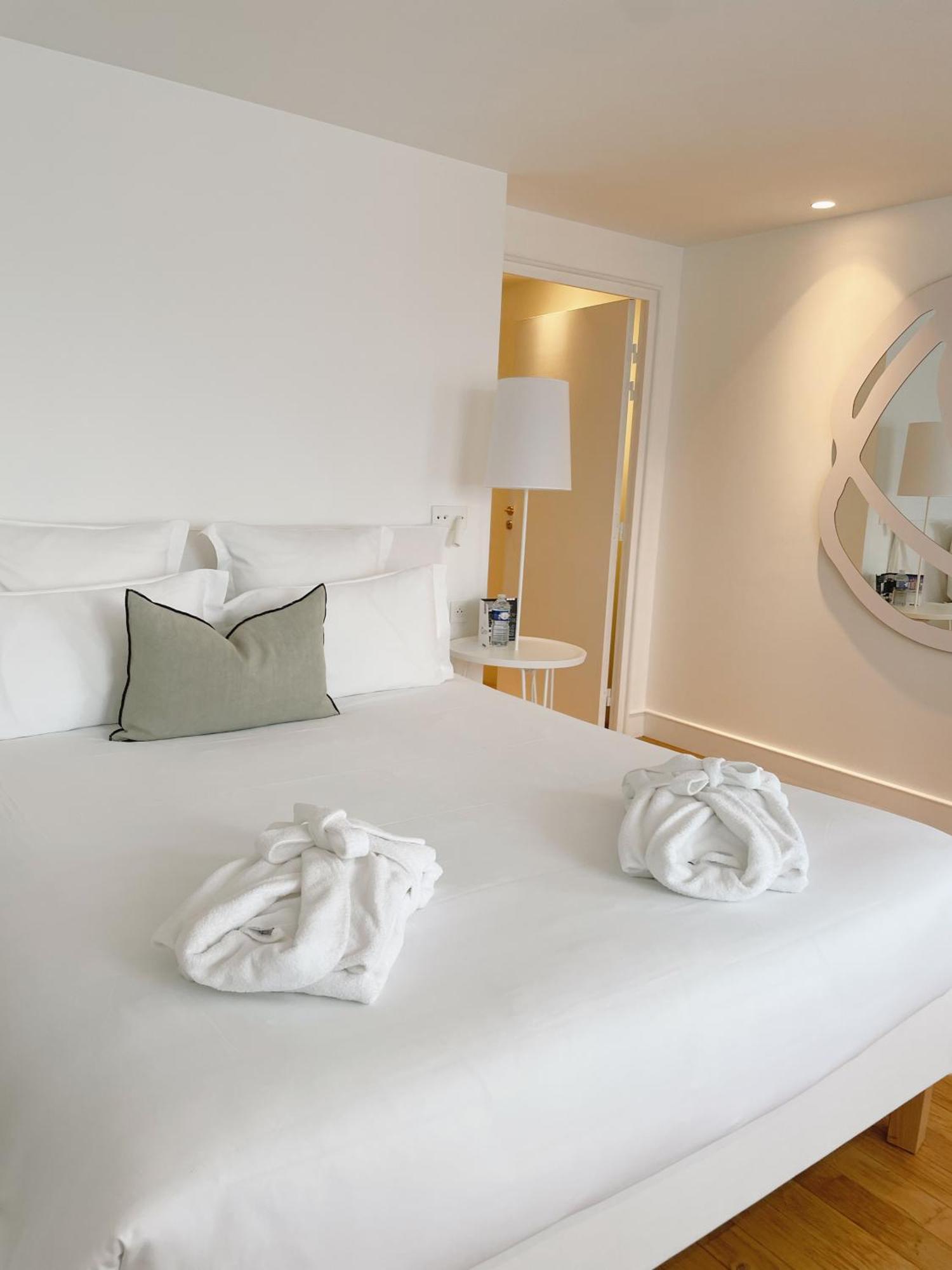 Les Garennes - Hotel Spa Benodet Bagian luar foto