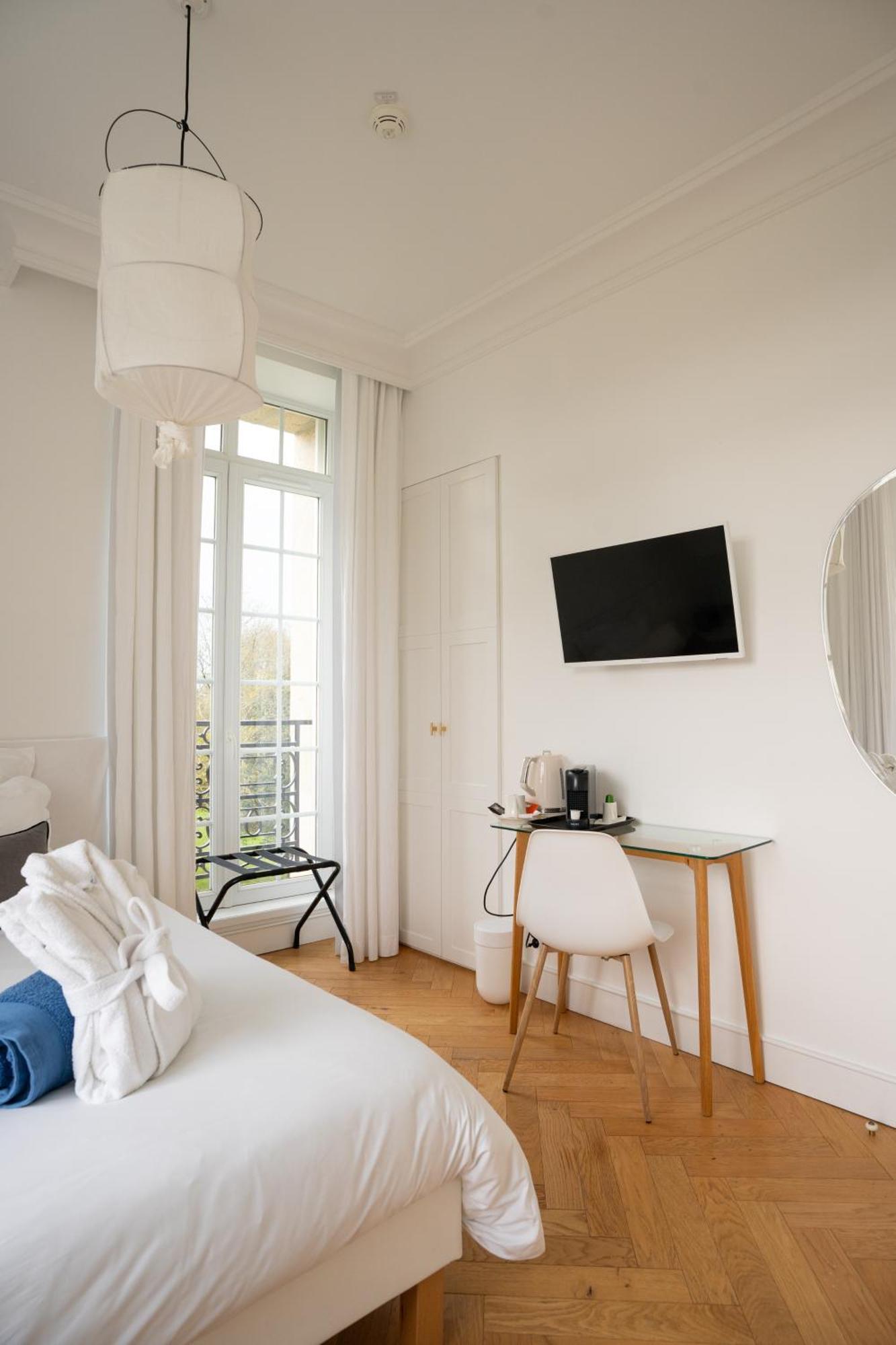 Les Garennes - Hotel Spa Benodet Bagian luar foto