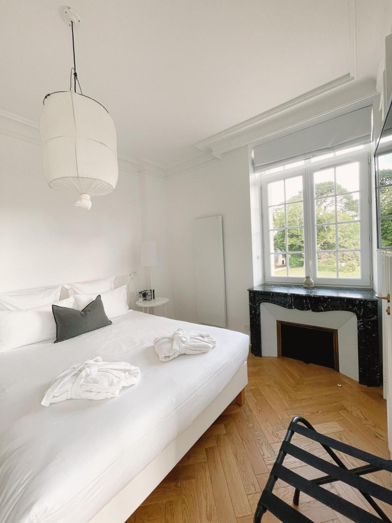Les Garennes - Hotel Spa Benodet Bagian luar foto